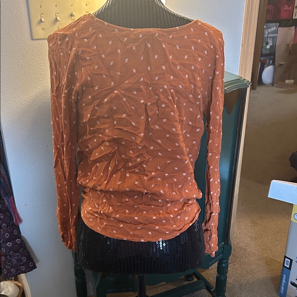 Universal Thread Rust Patterned Wrap Blouse - Picture 3 of 4